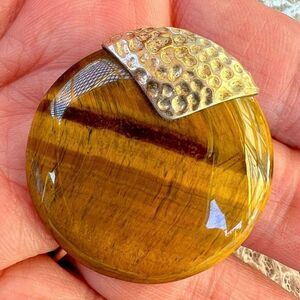 Vintage Whitney Kelly Large Golden Tiger Eye & Sterling Pendant